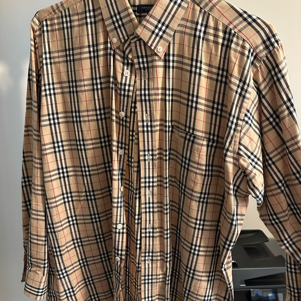 Men’s burberry long sleeve button up shirt, large